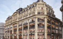 Image of a store in Paris.